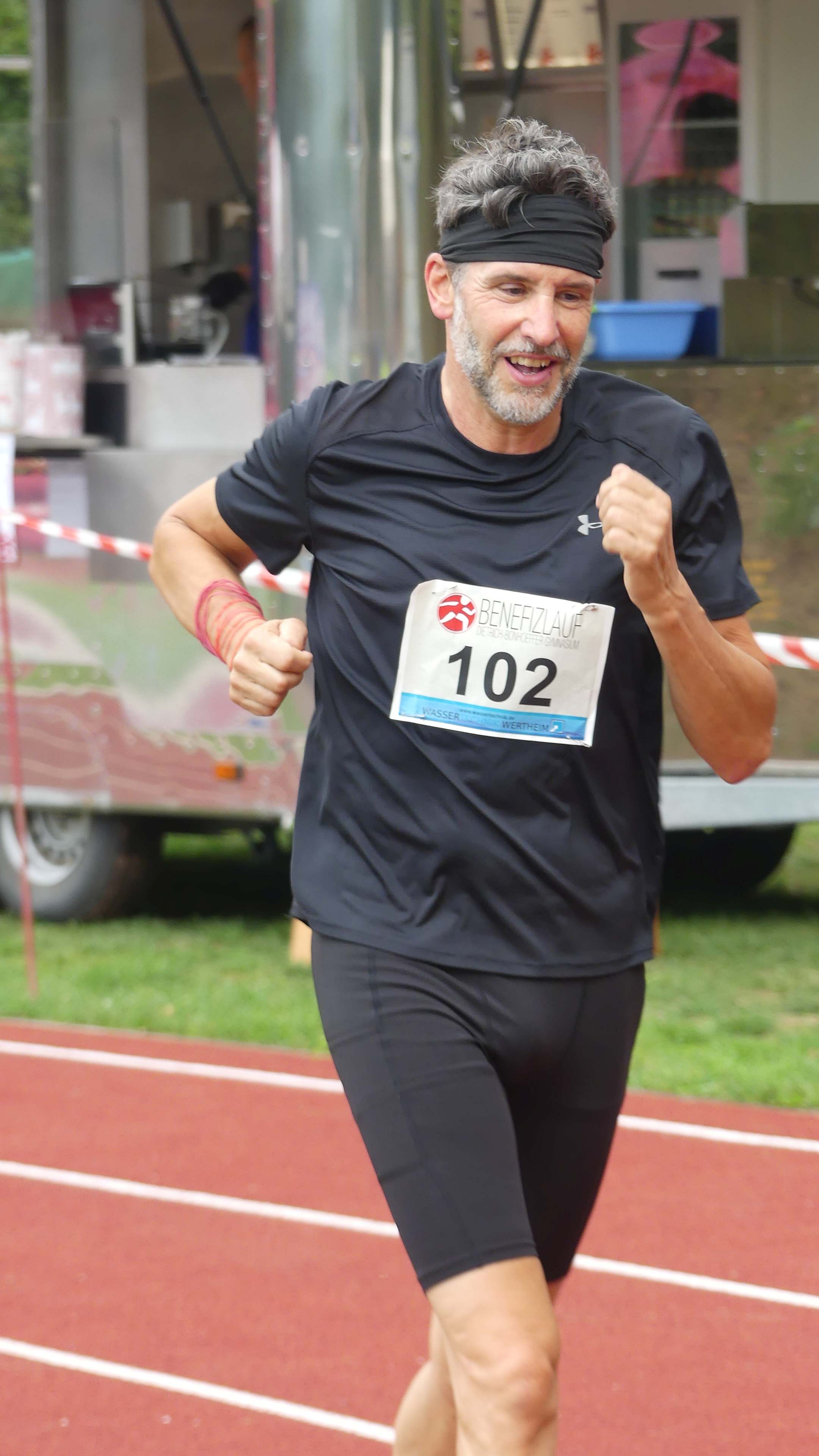 Bild vom 15. Benefizlauf im Jahr 2025. Dies ist das 194. Bild.